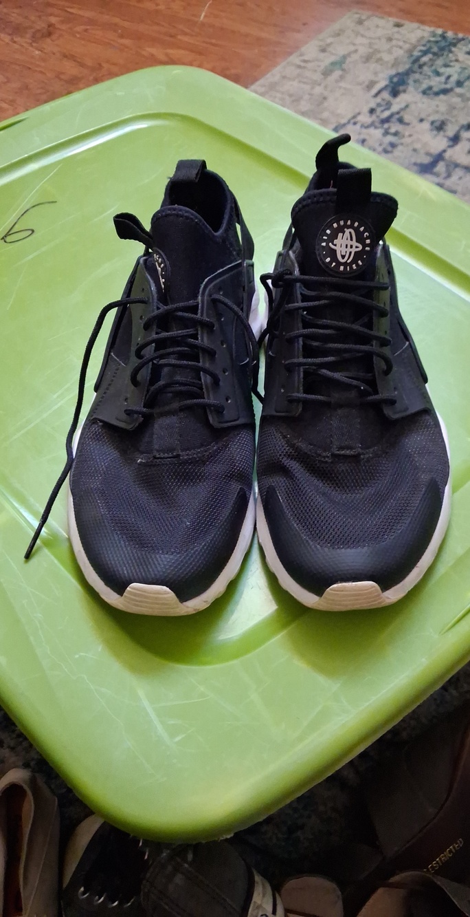 Men's Black Athletic Sneakers with White Sole - Unbranded